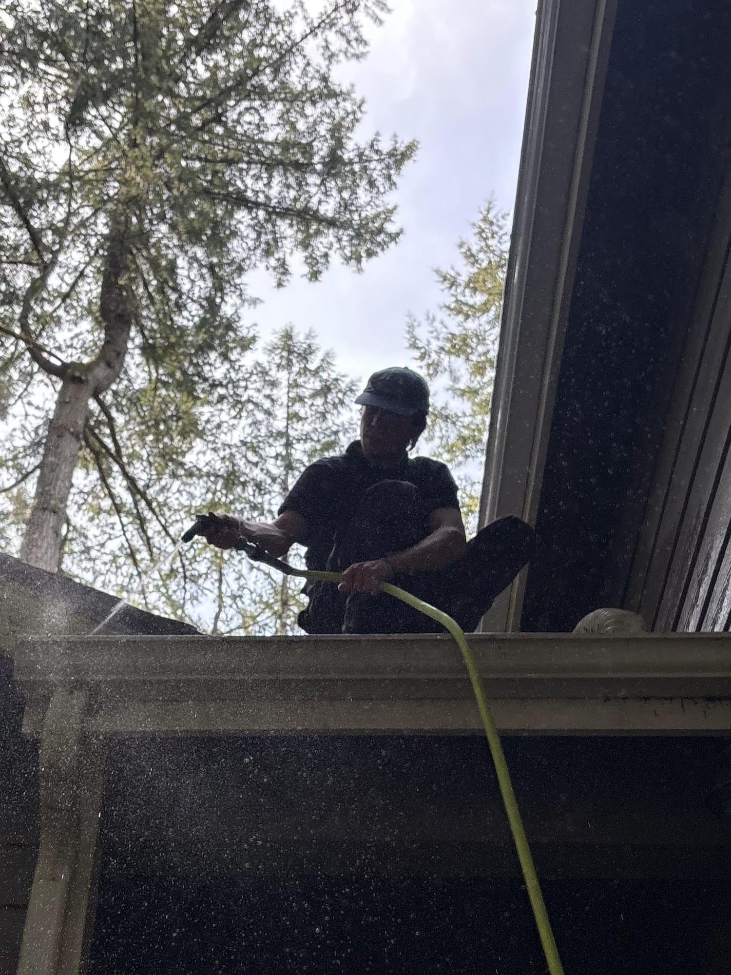 Rainlife Washing gutter cleaning service